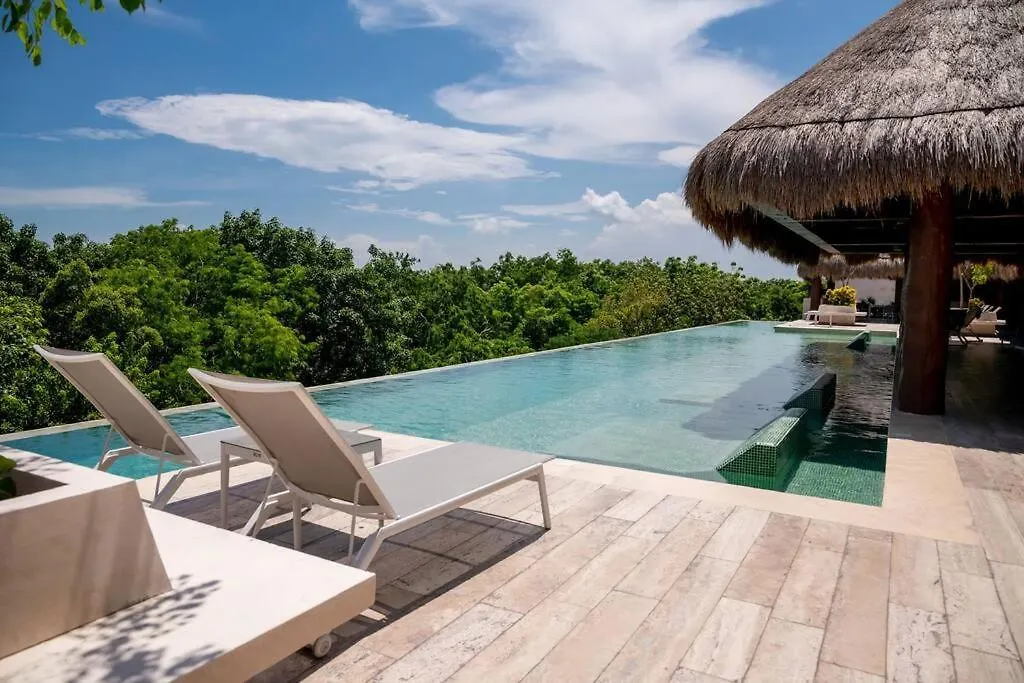 2 Bedroom Apt W/Amazing Rooftop & Jungle Views Tulum 0*,  Meksyk
