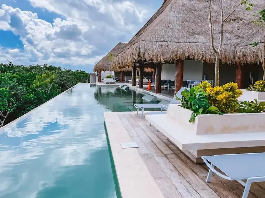 Apartament 2 Bedroom Apt W/Amazing Rooftop & Jungle Views Tulum
